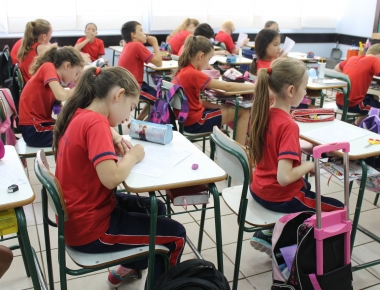 Mercedes publica edital de Concurso Público para cargo de professor 