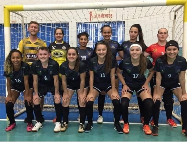 Mercedes disputa amanhã o título do Troféu Difusora de Futsal Feminino