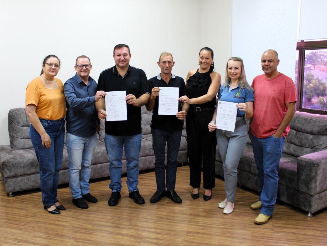 Mercedes assegura novos recursos para educação e infraestrutura