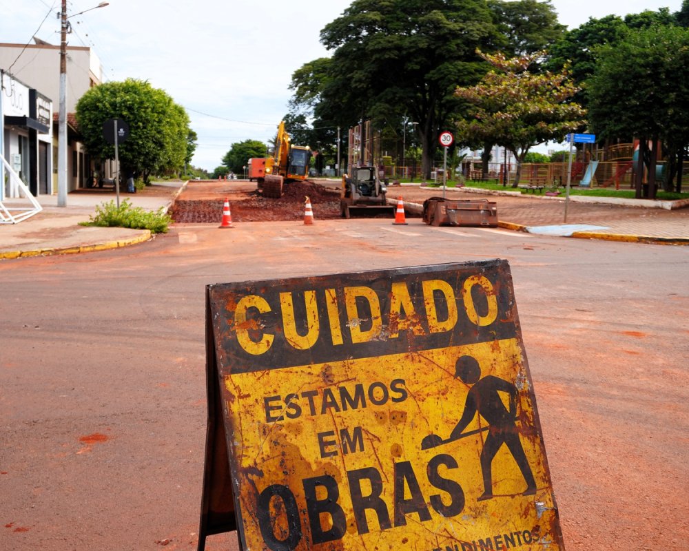 Recapeamento asfáltico começa em importantes vias do centro