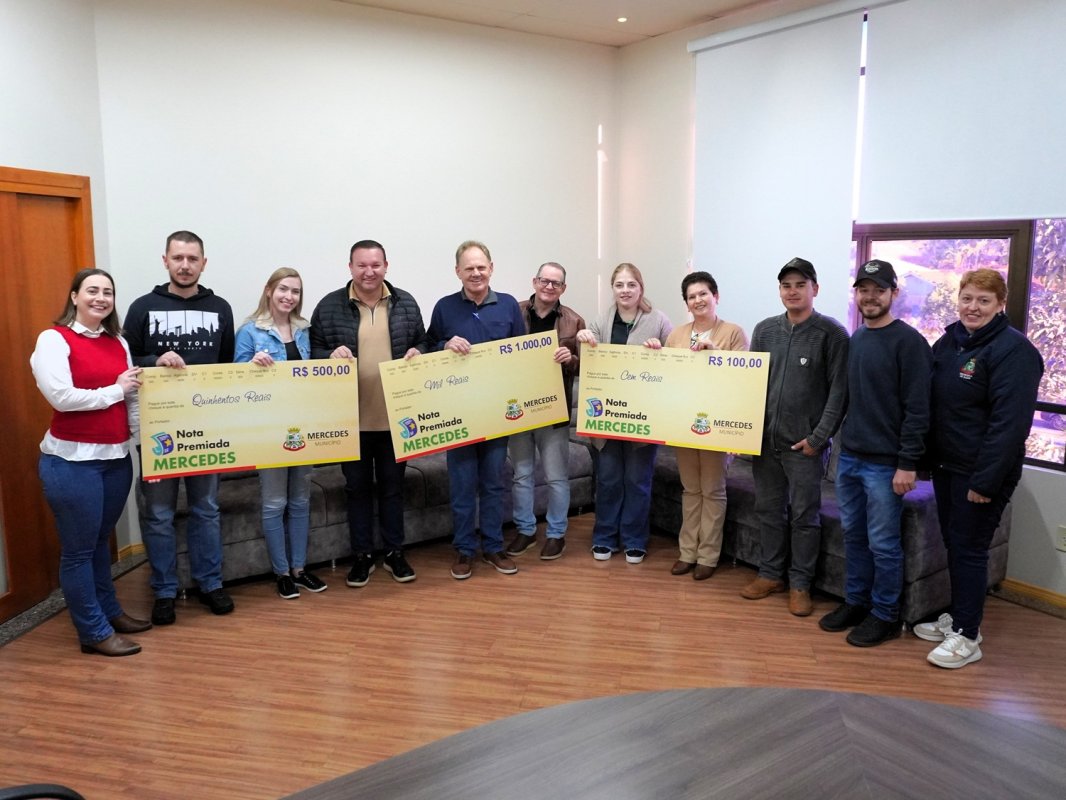 Entregues os prêmios em dinheiro do 5º sorteio do Nota Premiada Mercedes
