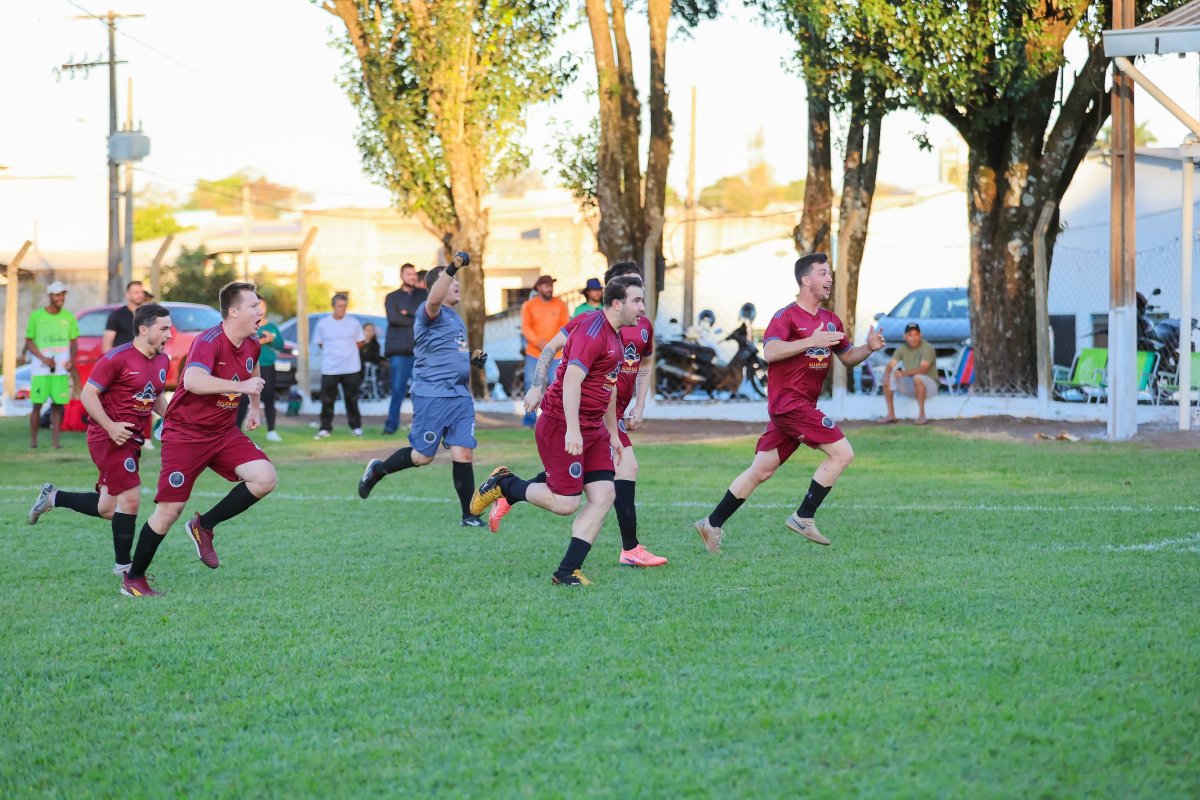 Nova União conquista o título do Municipal de Futebol de Campo